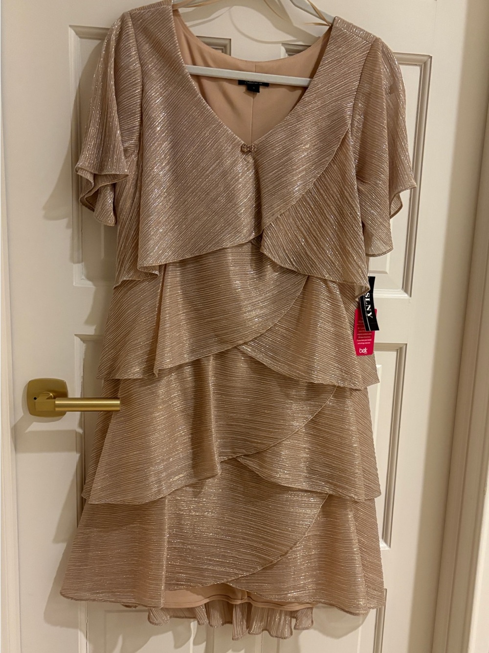SLNY Fashions Ruffle Dress Shimmery Champagne Layered NWT size 8 Mother of Bride